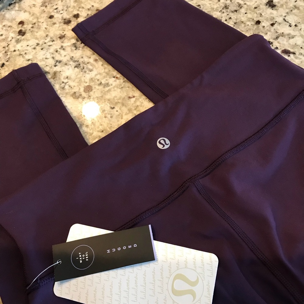 Lululemon Wunder Under Crop III Size 6 NWT